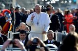 Eventos públicos com presença do papa equivalem a um show de Natal e dois réveillons, diz prefeito