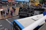 Ônibus cai de viaduto em Campinas