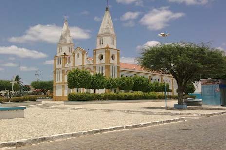 uaua_praca_igreja