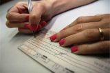 Mulheres lideram inadimplência em cheques, aponta pesquisa