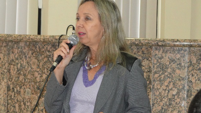  Lúcia Giesta