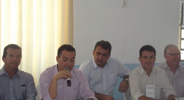 Secretário Rui Costa, prefeito Isaac, deputado Rangel, Pedro Alcântara e outras pessoas ligadas ao Governo Wagner