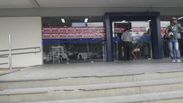 bancos-juazeiro-greve3