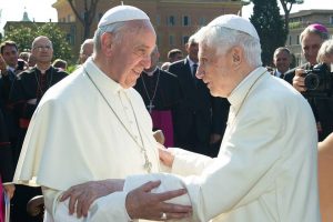 papa-francisco-e-bento-16