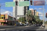 Motorista capota veículo na Orla de Petrolina e escapa ileso