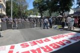 Grevistas se concentram perto do Palácio Guanabara
