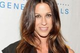 Alanis Morissette está sendo processada pela babá de seu filho