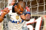 Corinthians vai ‘lavar roupa suja em casa’ para sair da crise