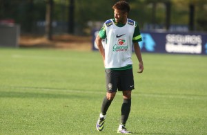 neymar_machucado4_bruno_domingos_mowa_press