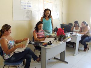 Equipe da escola José Pereira comemora aplicação do SAEJ
