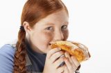 Estudo liga obesidade a puberdade precoce entre meninas