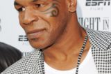 Mike Tyson admite uso de pênis falso para burlar doping