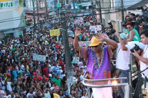 MARCIO VICTOR CANTA PARA MAIS DE CEM MIL PESSOAS NA LIBERDADE_EM_SALVADOR5