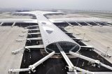 Terminal futurista na China é inaugurado, mas fica às moscas