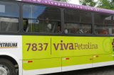Passageira passa quase duas horas em ponto de ônibus