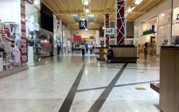 shopping vazio
