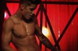 Vídeo erótico de Justin Bieber com strippers pode vazar a qualquer momento, diz jornal
