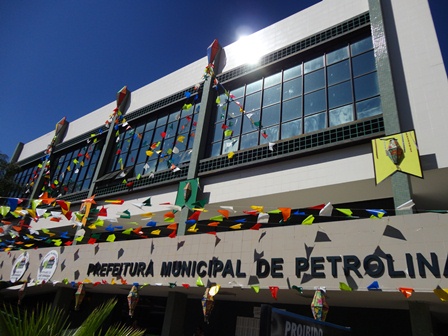 PREFEITURA-PETROLINA-02