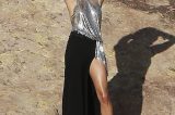 Alessandra exibe as pernas em ensaio