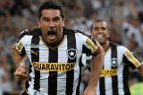Botafogo sofre, mas vence o Independiente del Valle no Rio