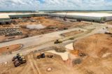 Fiat, refinaria e outras obras aliviam queda no comércio exterior de Pernambuco Fiat, refinaria e outras obras aliviam queda no comércio exterior de Pernambuco