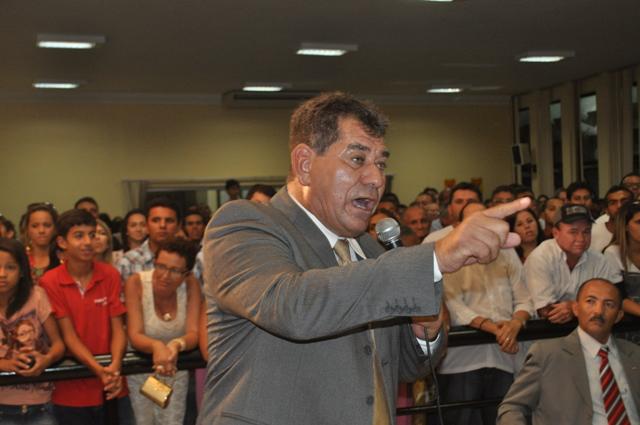 ronaldo-cancao-voto-mesa