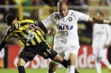 Adriano marca, mas Atlético-PR é eliminado da Libertadores