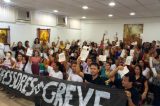 Em Caruaru, professores passam 32 dias em greve e agora reclamam de corte no salário