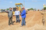 Prefeito Isaac acompanha obras nos bairros Piranga, Antônio Conselheiro e Codevasf