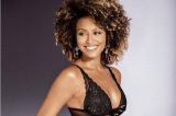 Sheron Menezzes posa de lingerie