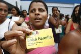 Dilma reserva 1 bilhão para reajustar o Bolsa Família Dilma reserva 1 bilhão para reajustar o Bolsa Família