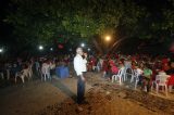 Clube de Mães reúne centenas em festa com brindes e muita música