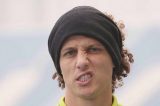 David Luiz mostra preocupação com a calvície e indica tratamento infalível