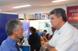 Guilherme Coelho participa da abertura do Feirão da Caixa em Petrolina