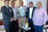 Prefeito Isaac recebe comandante da PM Prefeito Isaac recebe comandante da PM