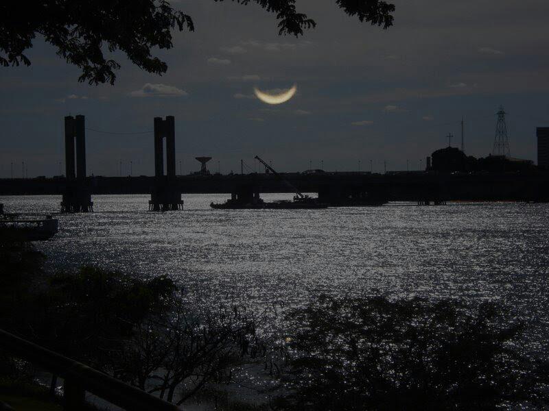 rio sao francisco lua no entardecer