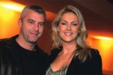 Ana Hickmann tem perfil alterado em site e marido se irrita