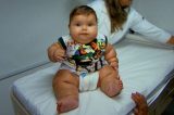 Maior bebê do Brasil tem peso de criança de 2 anos e é saudável. Ele nasceu no sertão