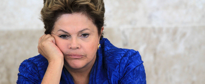 dilma queixo duro