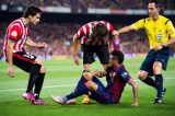 Criticado após drible, Neymar diz que não vai mudar estilo de jogar Criticado após drible, Neymar diz que não vai mudar estilo de jogar