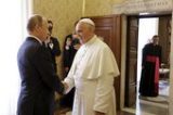 Putin faz todo mundo esperar, até o papa