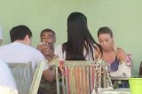 Namorada se irrita comRomário no celular