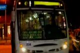 Homem invade ônibus, mata passageiro e fere outros dois