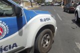 Polícia prende homens que se fingiam de vendedores de doces para assaltar ônibus