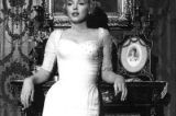 Marylin Monroe é encontrada morta em seu quarto