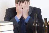 Ciúmes excessivo aumenta chances de alcoolismo