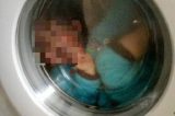 Mãe coloca filho com síndrome de Down em máquina de lavar