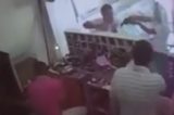 Vídeo: comerciante sofre tentativa de homicídio dentro de estabelecimento