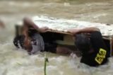 Idoso morre afogado e amigo é arrastado