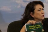 Comentário sexista fz Kátia Abreu jogar vinho na cara de Serra. Por pouco, ela não deu uma garrafa